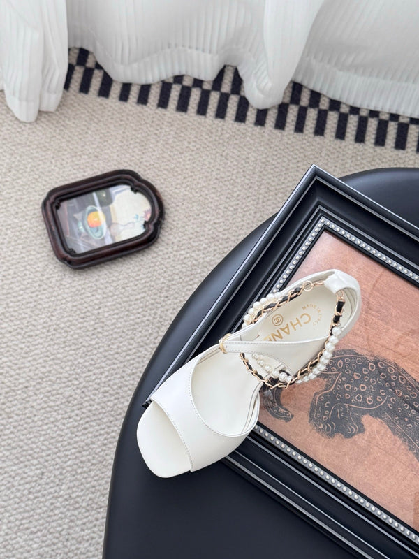 CC 25B Mary Janes 85mm High Heel Pearl Strap White Sheepskin