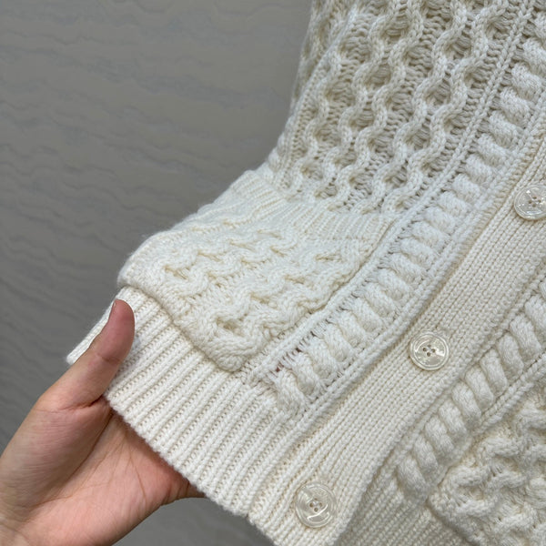 CE Round Neck Cardigan White Cashmere