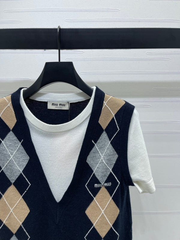 Miumiu Faux Two-Piece Knitted Short-Sleeves Vest Black and White Cashmere