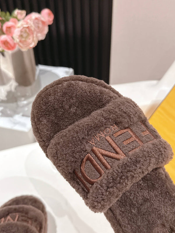 Fendi F013 2025ss Fluffy Slippers Chocolate Brown Lambswool 467199