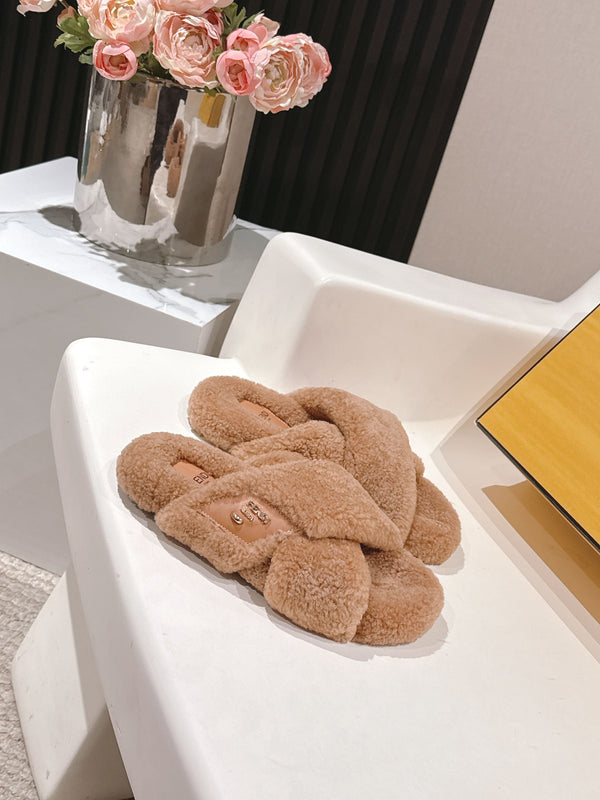 Fendi F013 2025ss Fluffy Slippers Light Brown Lambswool 467191