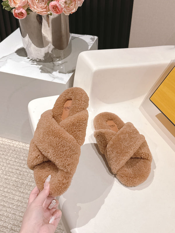 Fendi F013 2025ss Fluffy Slippers Light Brown Lambswool 467191