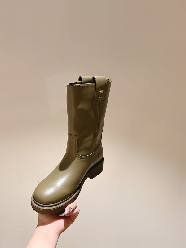 Fendi Ankle Boots Military Green Cowhide 463740