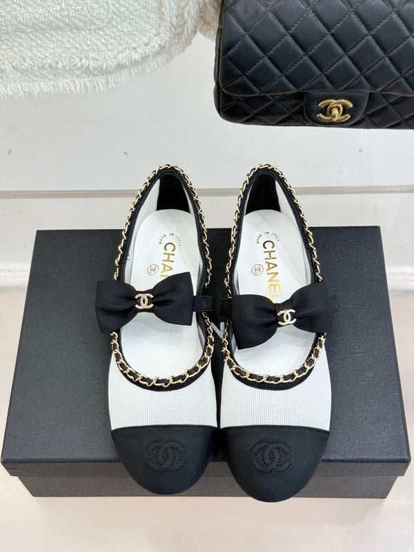 CC 25P Hollow Chain Bow Mary Janes White Mesh 473302