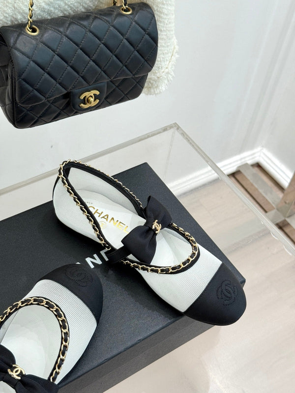 CC 25P Hollow Chain Bow Mary Janes White Mesh 473302