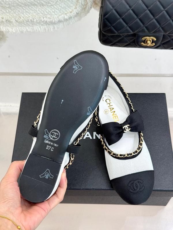 CC 25P Hollow Chain Bow Mary Janes White Mesh 473302