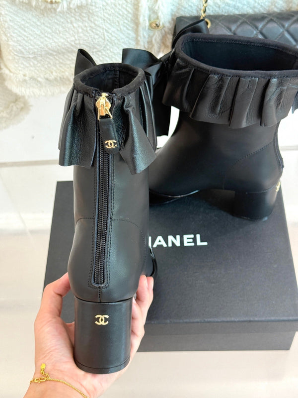 CC 25A Pleated-Collar Bow-Tie Stretch Ankle Boots Black Lambskin 473355