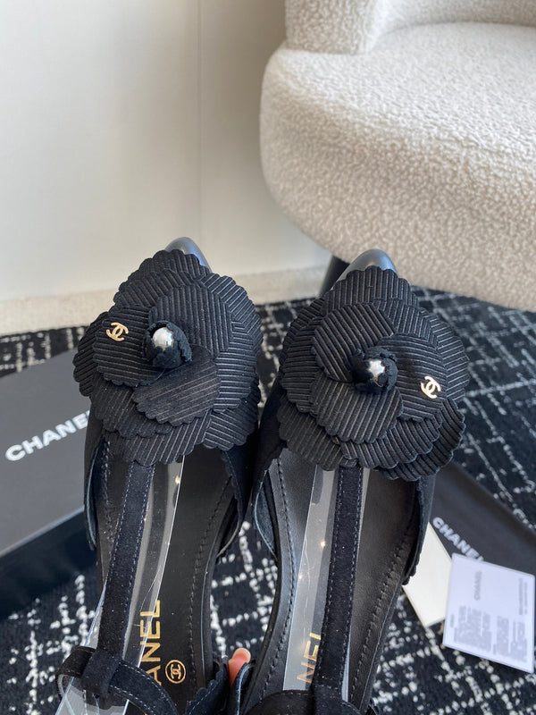 CC 25C Camellia Mid-Back Sandals Black Suede With Flower 473436