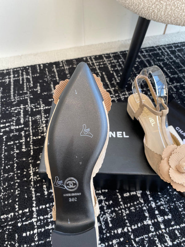 CC 25C Camellia Mid-Back Sandals Beige Suede With Flower 473435