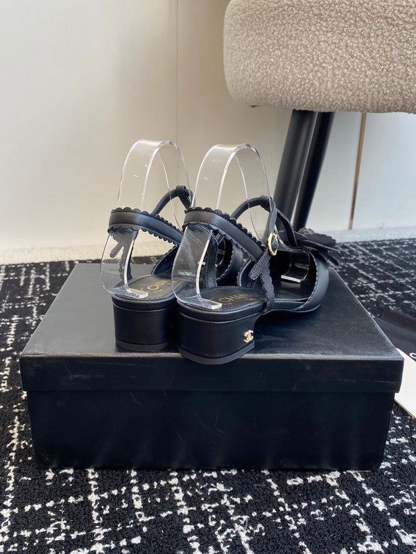 CC 25C Camellia Mid-Back Sandals Black Lambskin With Flower 473434