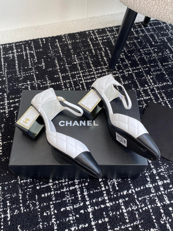 CC 25SS Diamond-Patterned Block-Heeled Mary Janes White Sheepskin 473432