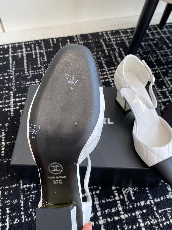 CC 25SS Diamond-Patterned Block-Heeled Mary Janes White Sheepskin 473432