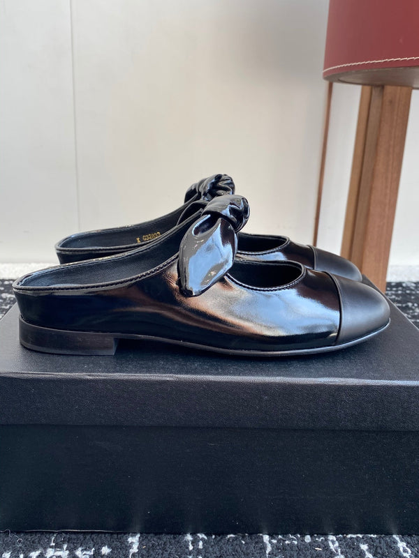 CC 25SS Mary Jane Slippers Black Glossy Sheepskin 473431