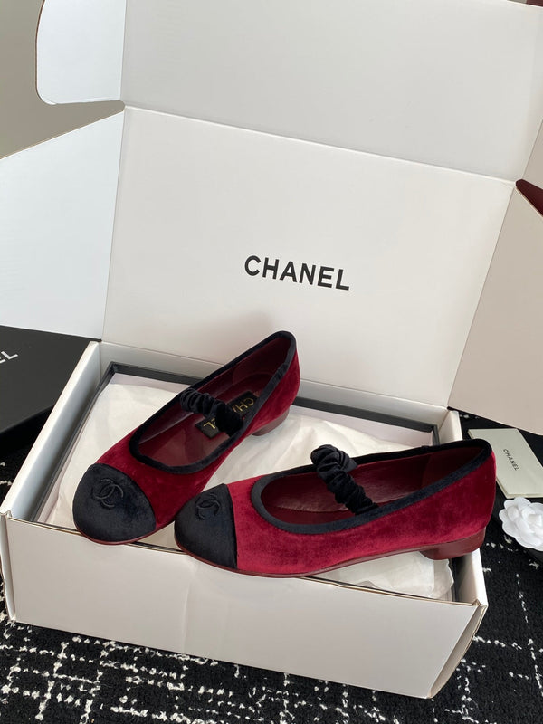 CC 25SS Embroidered Double C logo Mary Janes Red Suede 473425