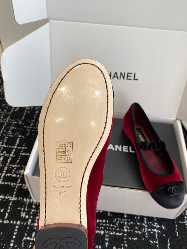 CC 25SS Embroidered Double C logo Mary Janes Red Suede 473425