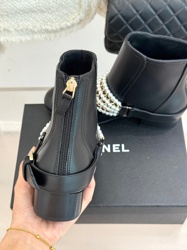 CC Classic Pearl Chain Colorblock Block Heel Ankle Boots Black Lambskin 473319