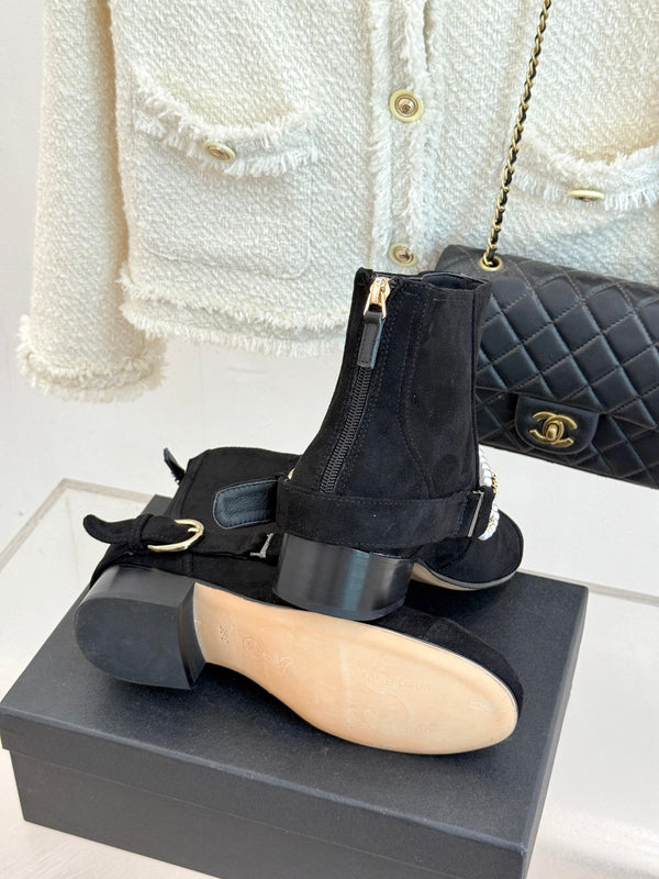 CC Classic Pearl Chain Colorblock Block Heel Ankle Boots Black Suede 473317
