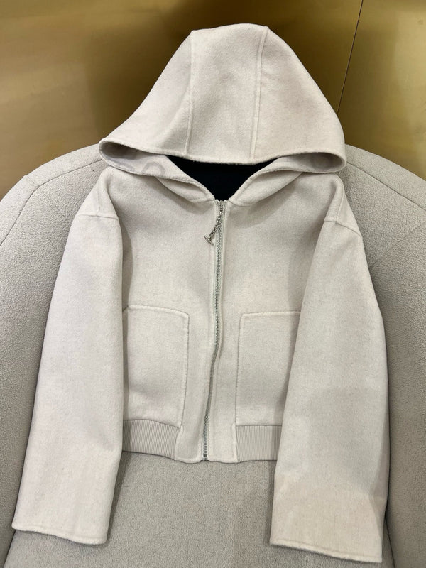HM 25 Classic Pig Nose Monogram Hooded Coat White Cashmere 305169