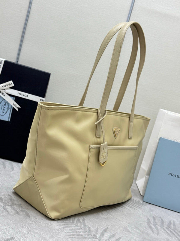 Pra Medium 1BG555 Tote Bag Apricot Nylon 267456