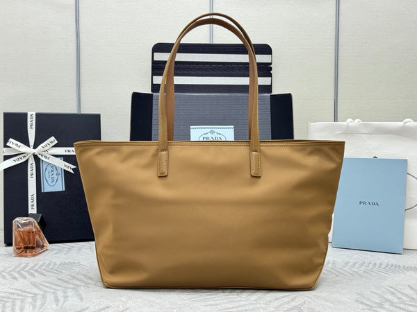 Pra Medium 1BG555 Tote Bag Brown Nylon 267451