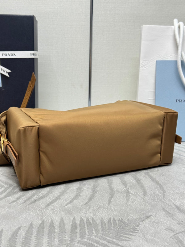 Pra Explorer Bag 32cm Brown Nylon and Calfskin 267412