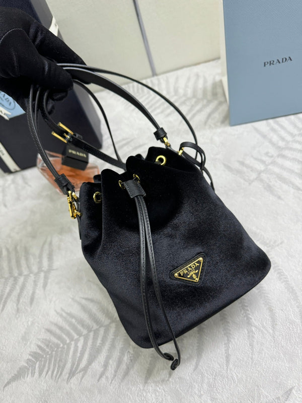 Pra Velvet Bucket Bag Black 267178