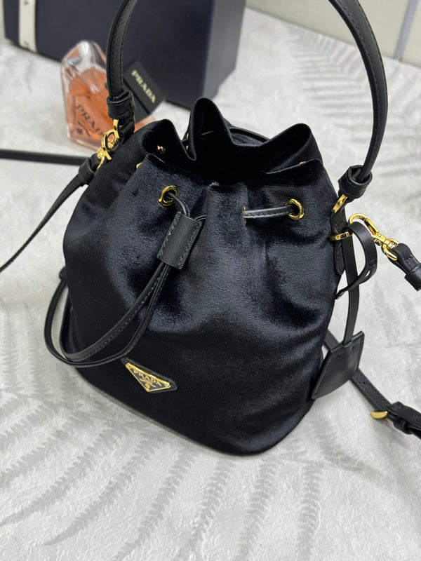Pra Velvet Bucket Bag Black 267178