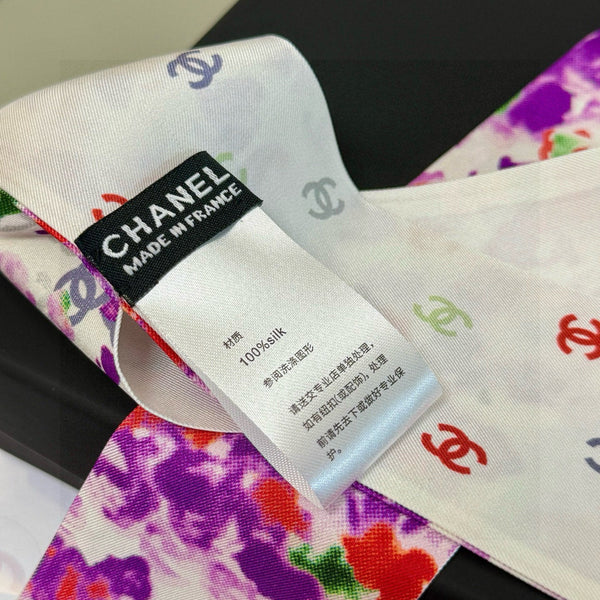 CC Twilly Small Scarf 120cm Silk 825667