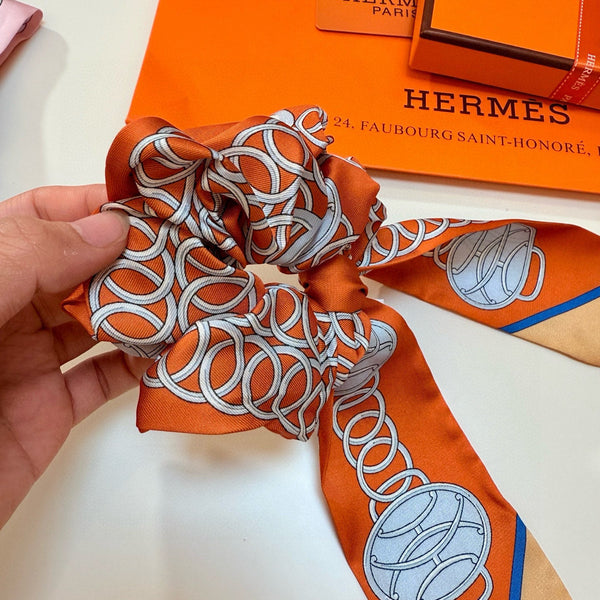 HM Twilly Small Silk Scarf and Detachable Hairband 825646