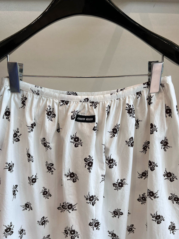Miumiu Short Flower Skirt White Cotton