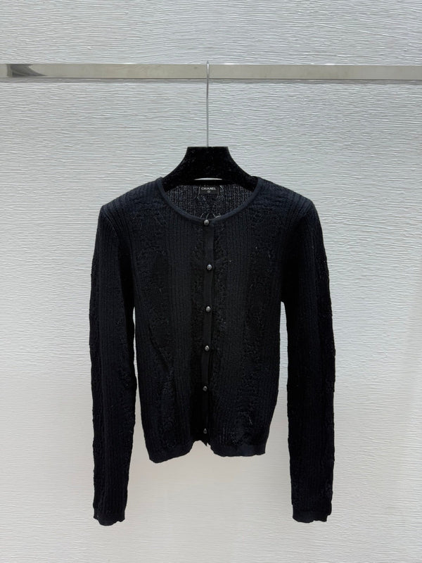 CC 25 Hollow Crew Neck Knit Long Sleeve Cardigan Wool