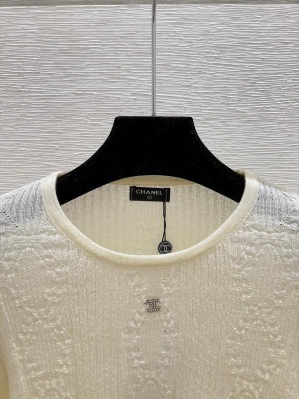 CC 25 Crew Neck Knit Long Sleeve Sweater Wool