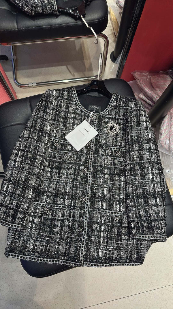 CC Mid-Length Coat with Three-Quarter Ssleeves Black Premium Fabrics