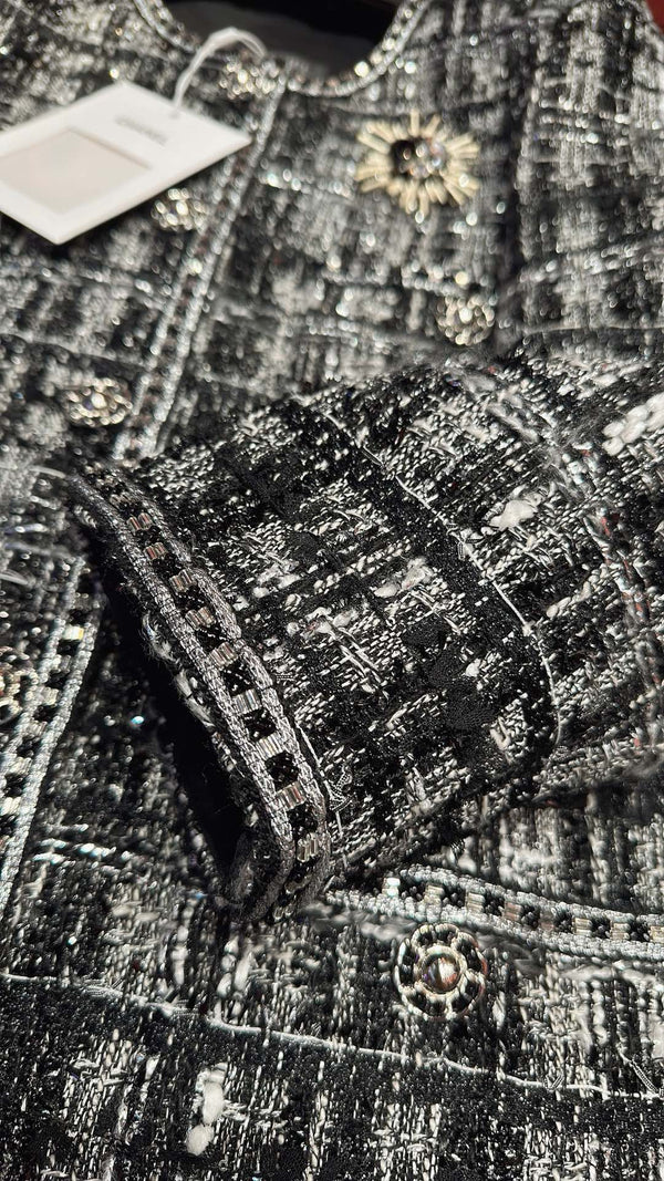 CC Mid-Length Coat with Three-Quarter Ssleeves Black Premium Fabrics