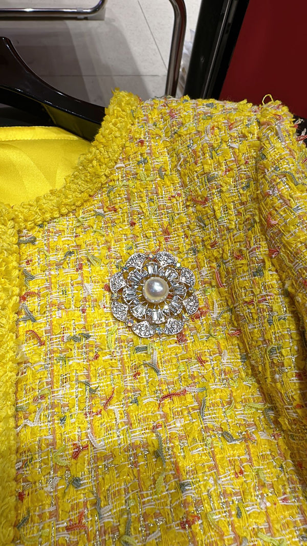 CC 25 Short Style Brooch Jacket Yellow Cotton
