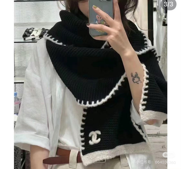 CC Knitted Long Scarf Black Cashmere 828772