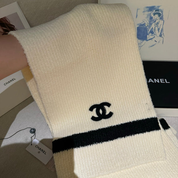 CC Knitted Long Scarf 170cm White Cashmere 828768