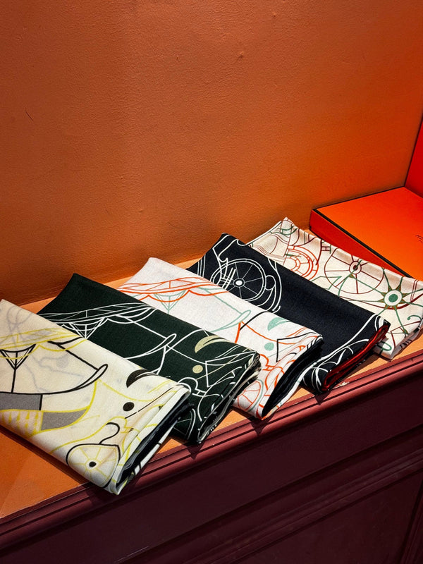 HM Double-Sided Square Scarf 140cm White Cashmere 828711