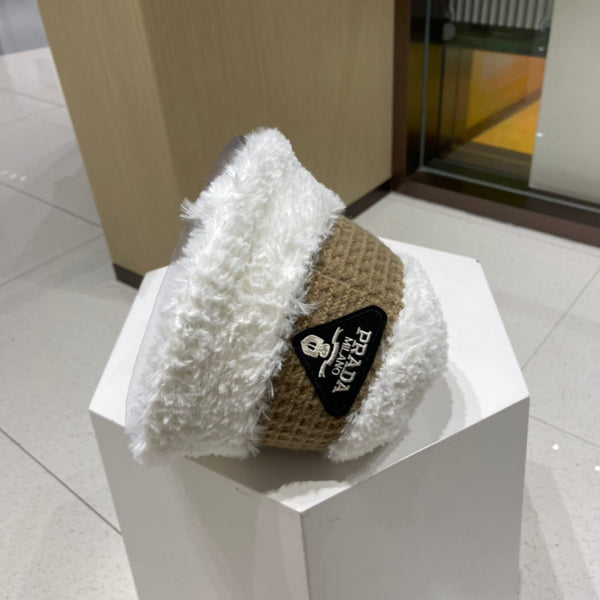 PRA 25 PLUSH KNITTED HAT BROWN AND WHITE 824815