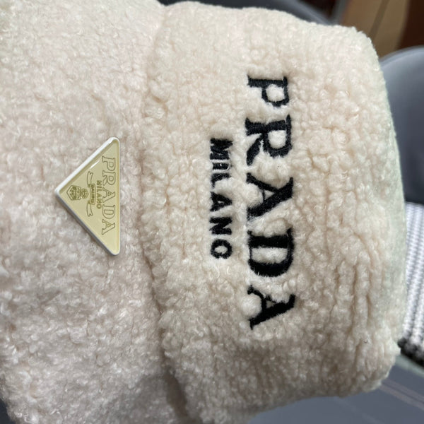PRA 25 PLUSH FISHERMAN CREAM HAT 828319