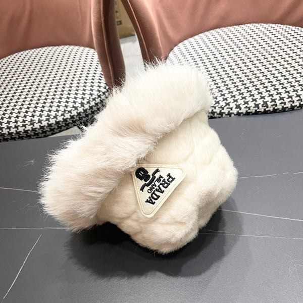 PRA 25 PLUSH BUCKET HAT 829808