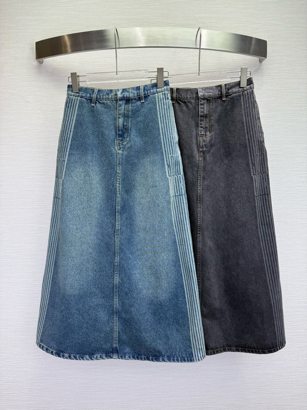 CD 25SS Laser Printed Stripe Pattern Denim Skirt Dark Gray Cotton 306522