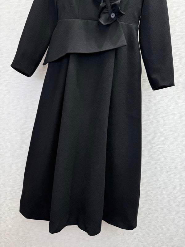 CD 25SS Ruffled V-neck Dress Black Wool 306508