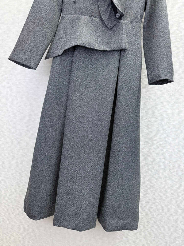 CD 25SS Ruffled V-neck Dress Gray Wool 306506