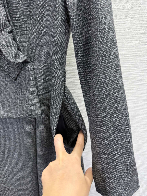 CD 25SS Ruffled V-neck Dress Gray Wool 306506