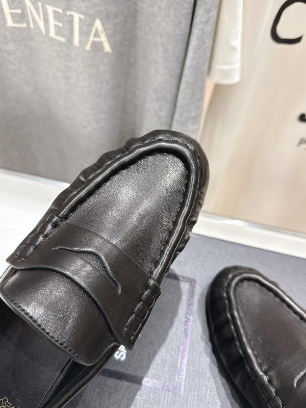 YSL 25 Loafer Black Gold Cowhide 160363