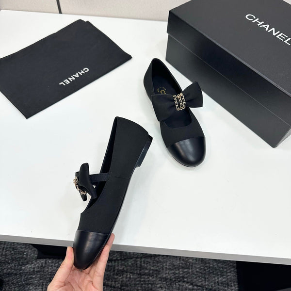 CC 25SS Chain Bow Mary Jane Black Cowhide and Fabric 490143