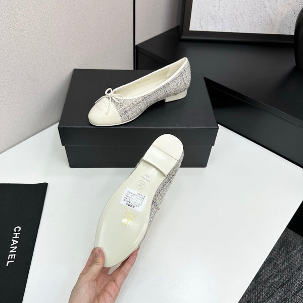 CC 25SS Classic Ballet Flat White Tweed Cowhide 490184