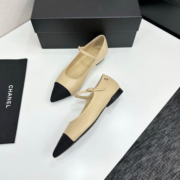 CC 25SS Pointed-Toe Mary Janes Beige Cowhide 490141