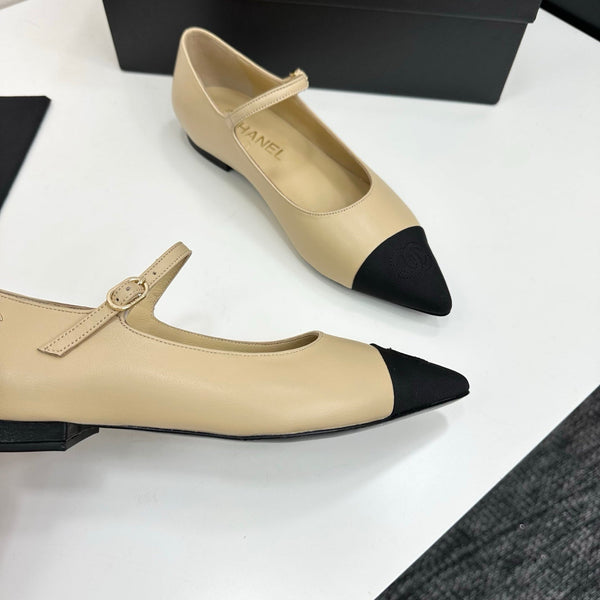 CC 25SS Pointed-Toe Mary Janes Beige Cowhide 490141